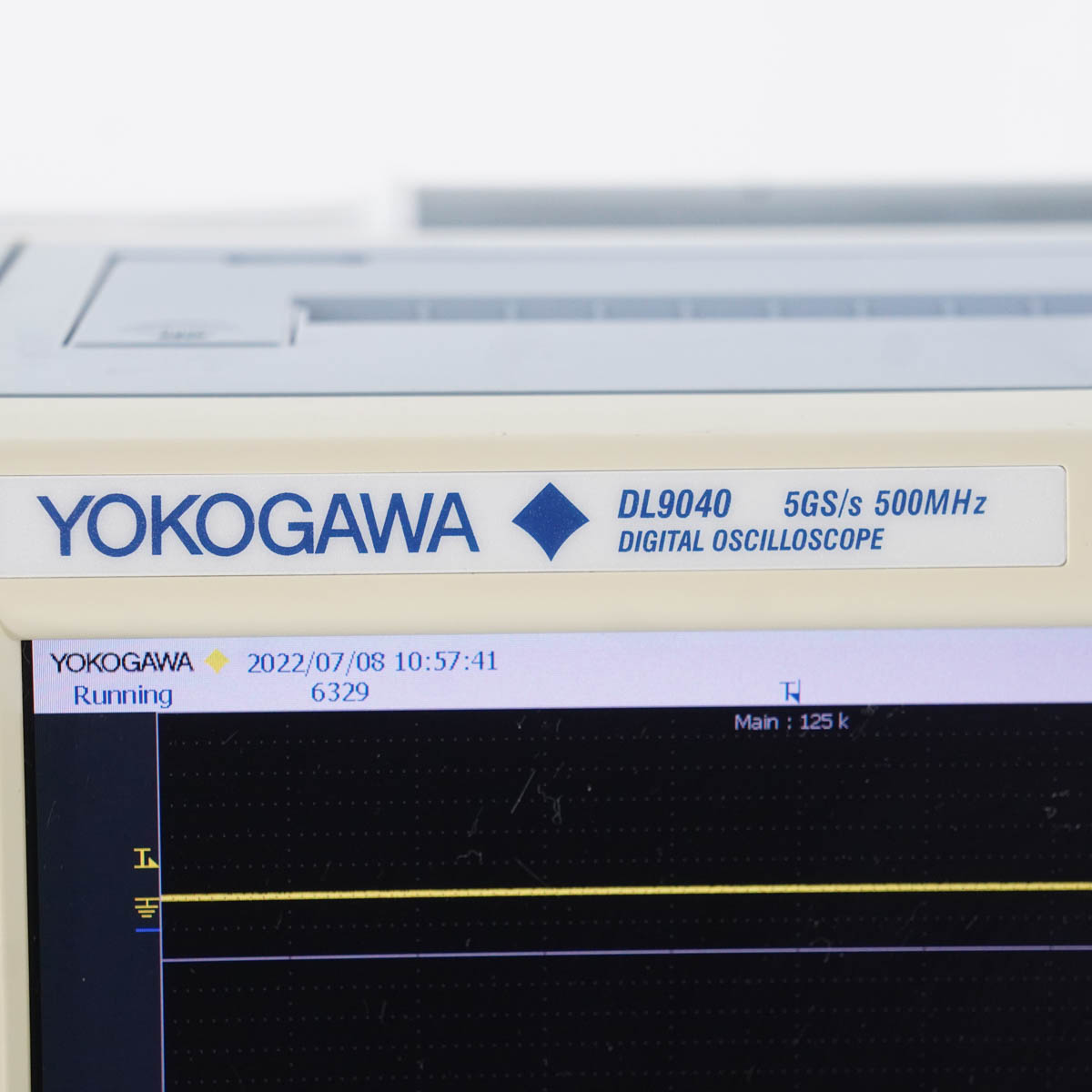 NBC] 横河 Yokogawa DL9040 (701307-F-HE) デジタル・オシロスコープ