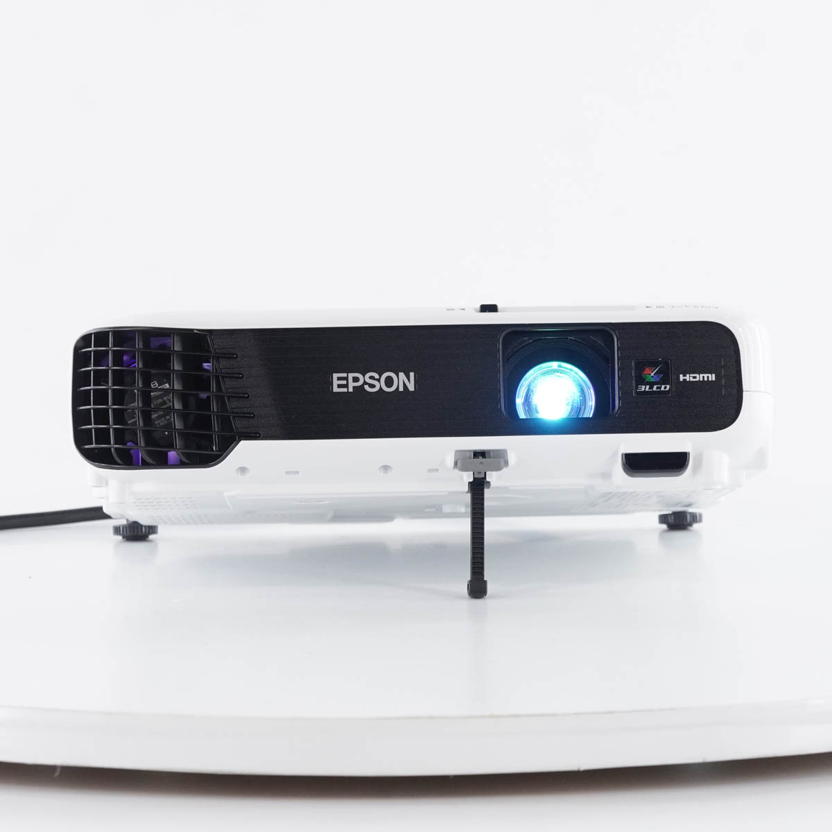 H716d エプソン プロジェクター EB-S04h投影良好 3000lm