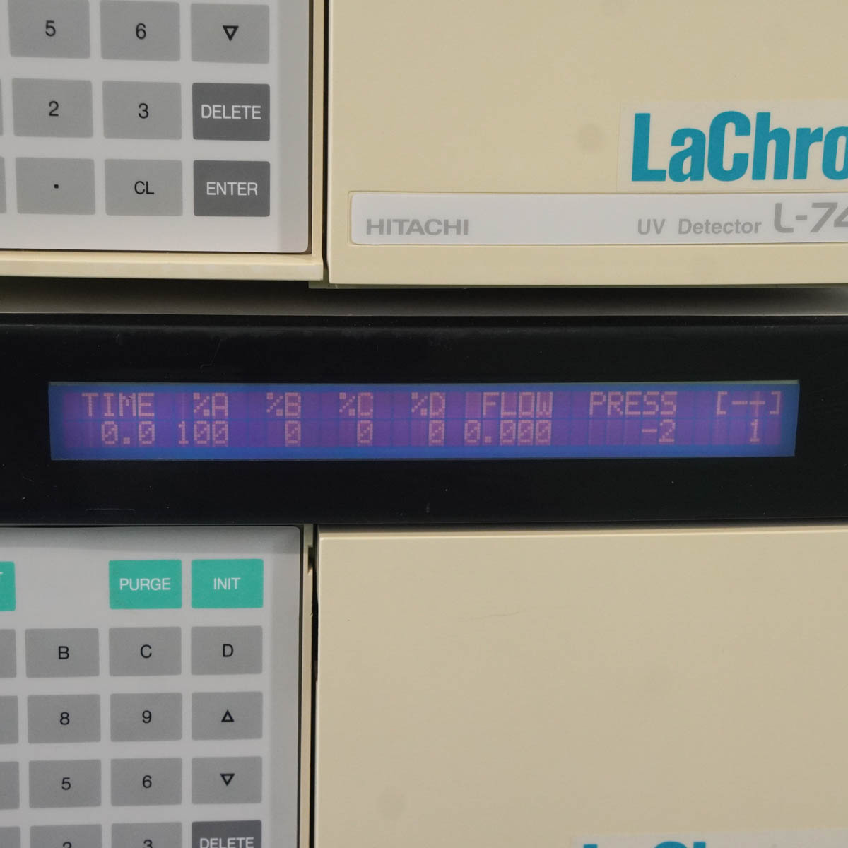 DW]USED 8日保証 セット HITACHI L-7200 D-7000 L-7405 L-7100 LacChrom HPLC 液クロ  Interface UV Detector Autosample...[ST04509-0002] 分析機器,液体クロマトグラフ  中古販売分析機器計測器総合商社ディルウィングス