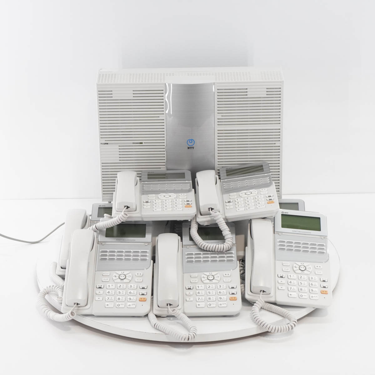 新作登場2024▲Ω XG1 3244 保証有 14年製 キレイ NTT 18ボタンIP電話機 NX-(18)IPTEL-(1)(W) 初期化済 ・祝10000！取引突破！ NTT